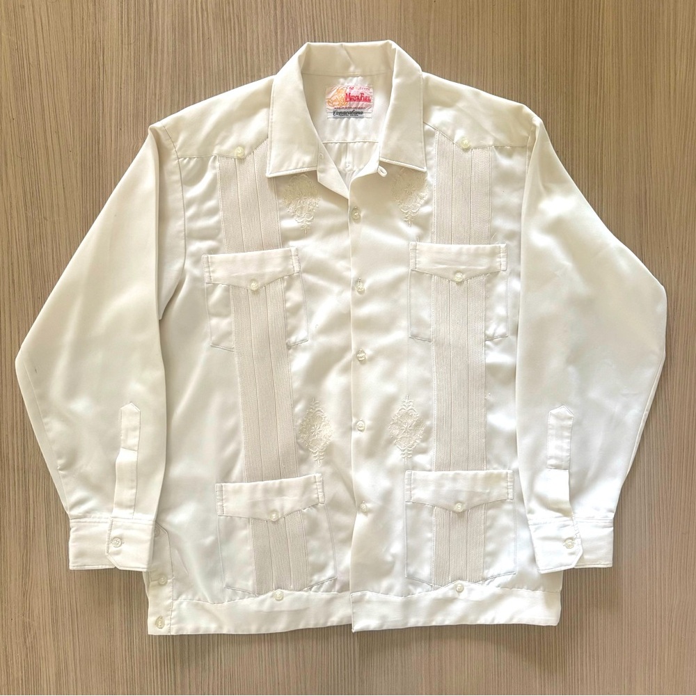 Vintage Men's White Guayabera Shirt
Maya Fiel Copacabana